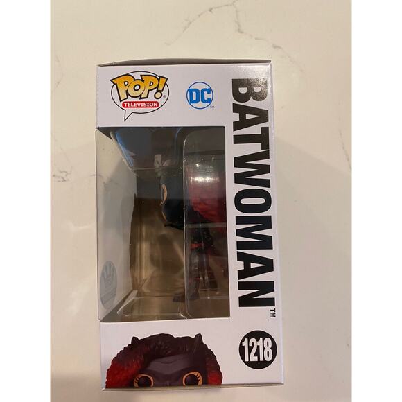 Funko POP! TV: BATWOMAN Exclusive Figure #1218 BNIB - Picture 2 of 6